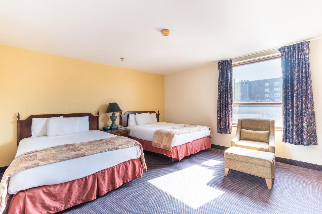 Mclure Hotel Wheeling Buitenkant foto