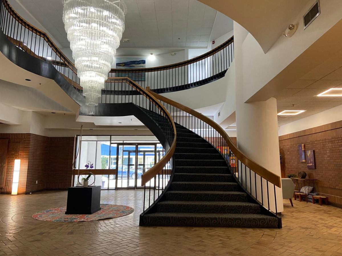 Mclure Hotel Wheeling Buitenkant foto