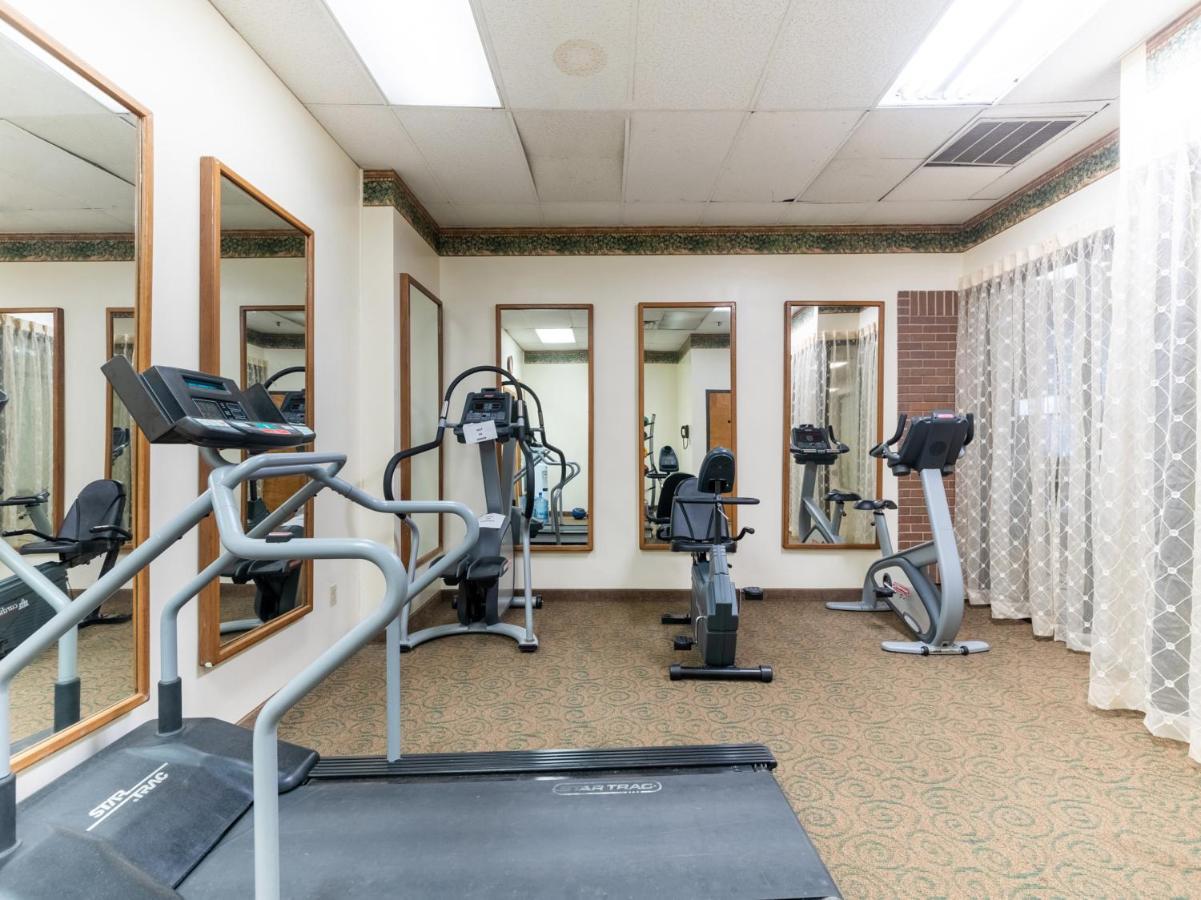 Mclure Hotel Wheeling Buitenkant foto
