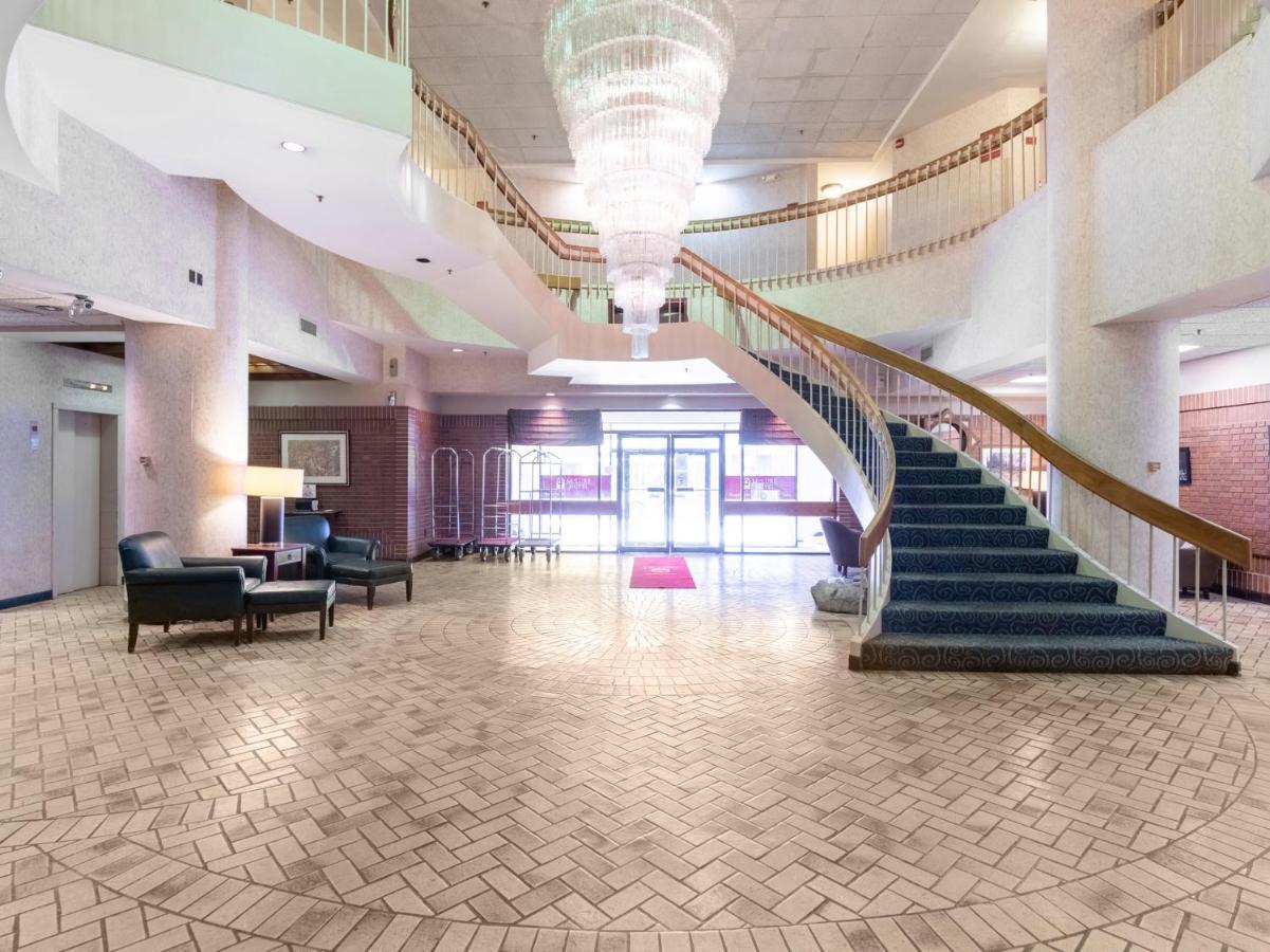 Mclure Hotel Wheeling Buitenkant foto