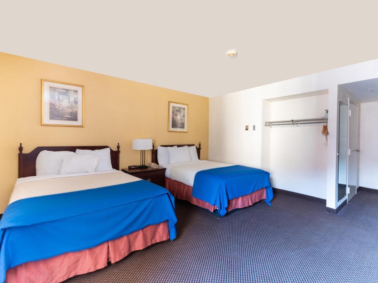 Mclure Hotel Wheeling Buitenkant foto