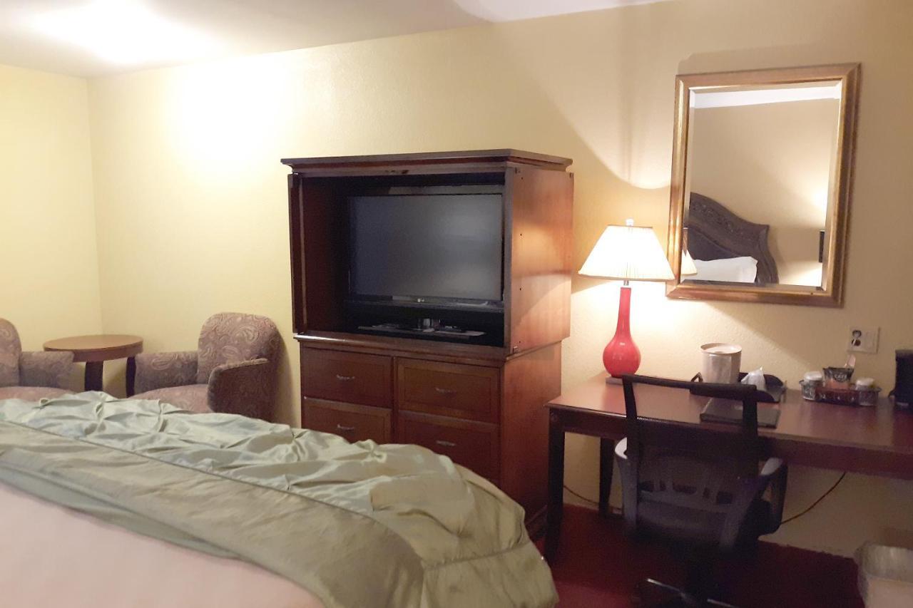 Mclure Hotel Wheeling Buitenkant foto