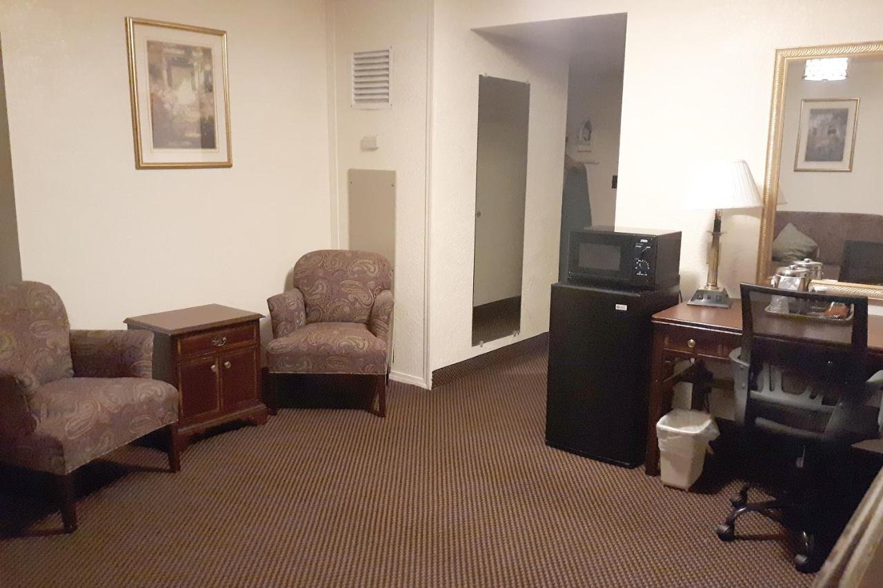 Mclure Hotel Wheeling Buitenkant foto